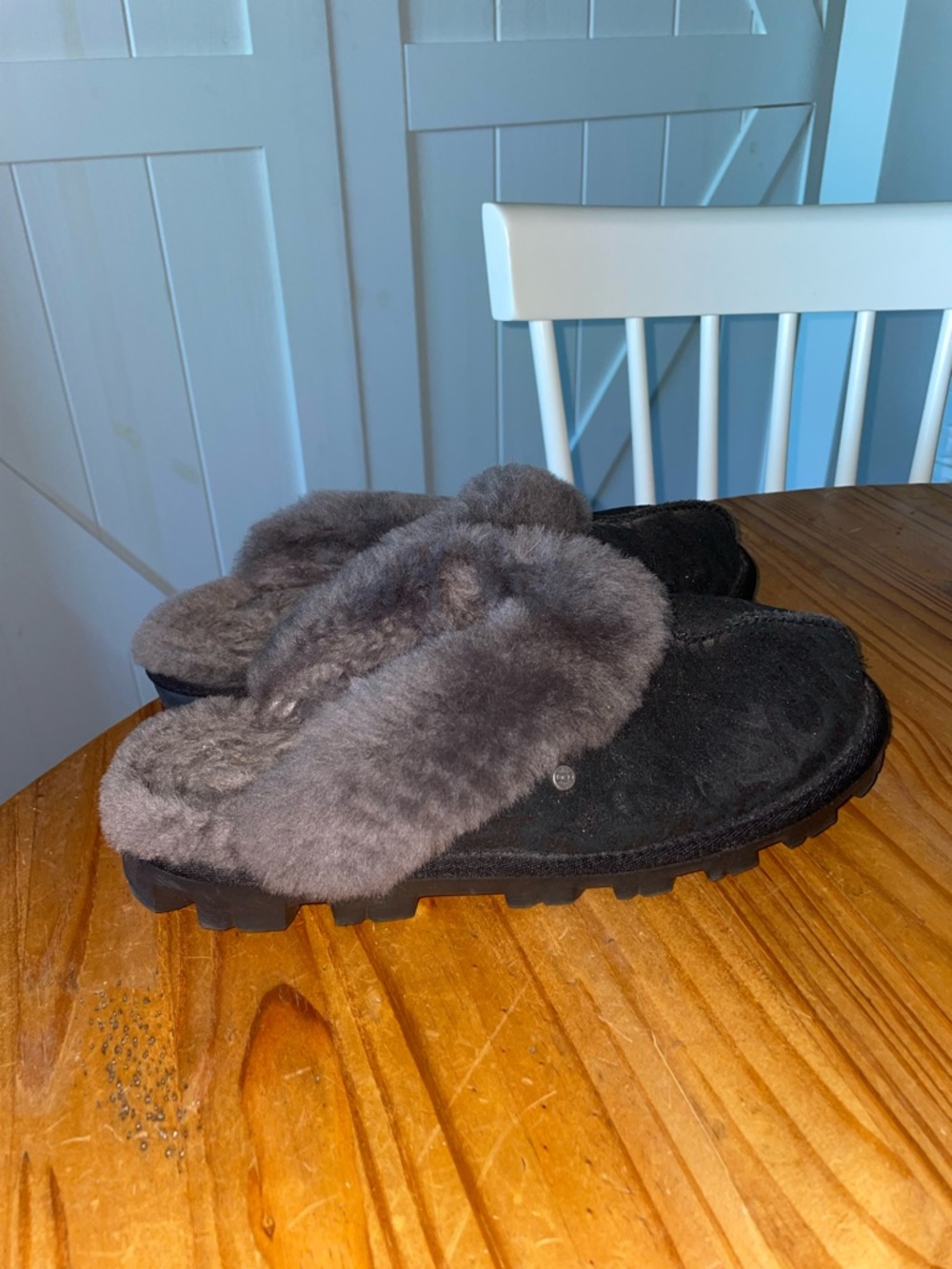 UGG Coquette Slippers Black Shearling Suede Slip On Mule Womens 9 Rubber Sole
